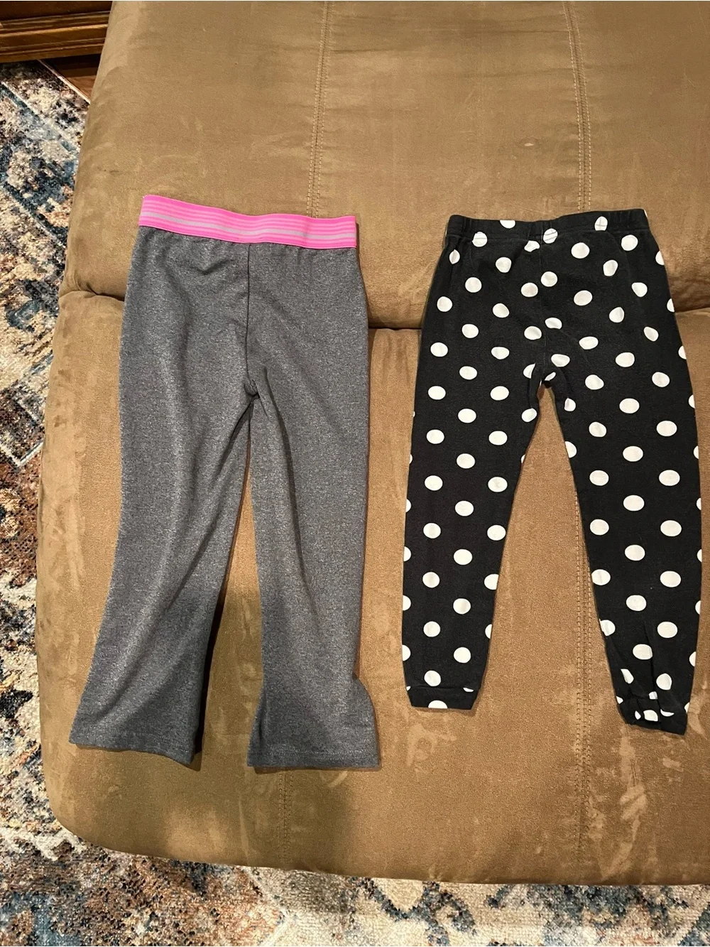 Girls lot of 3T clothing. Shirts, pjs, leggings/pants.